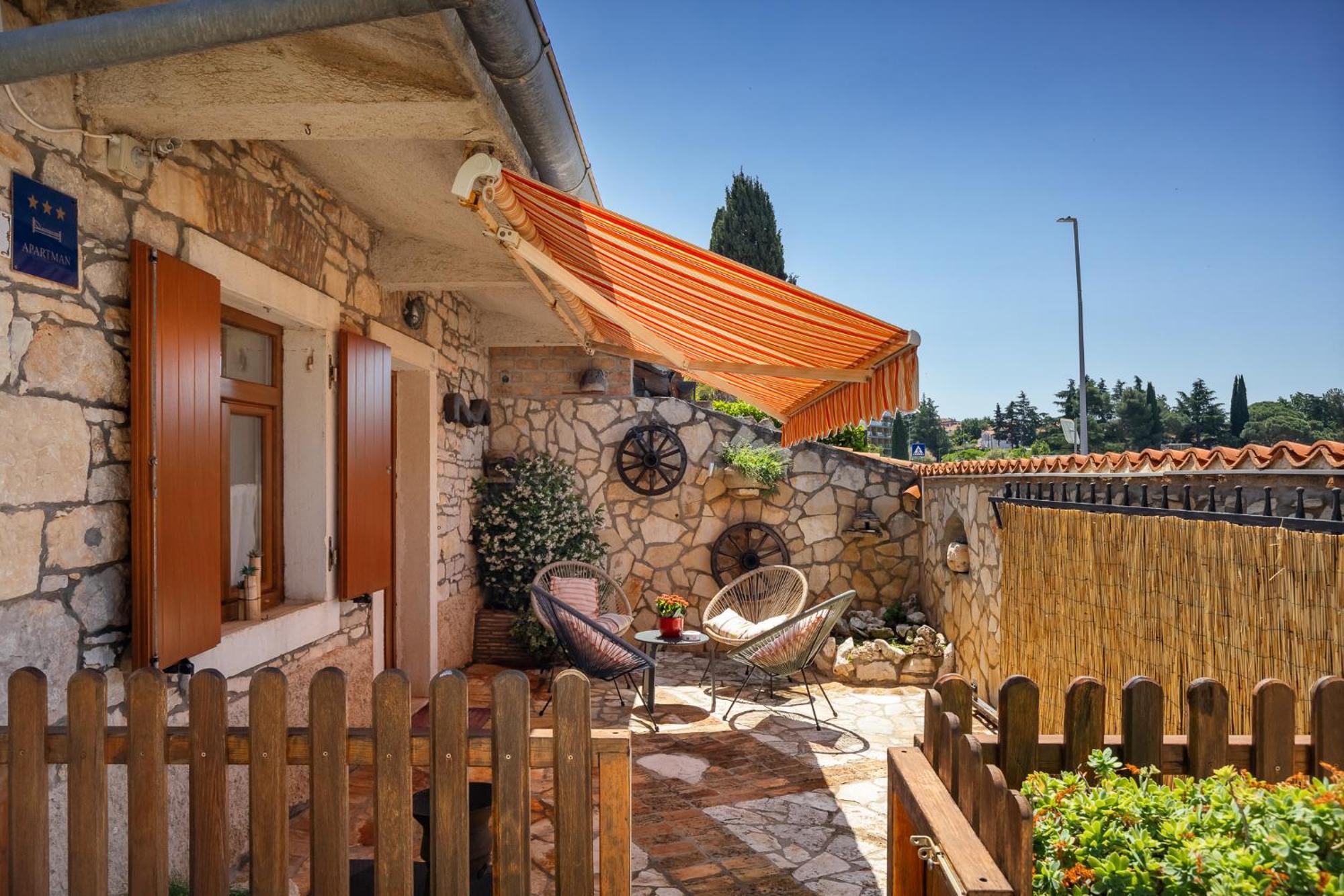 Beach House - Sea Breeze Porec Esterno foto