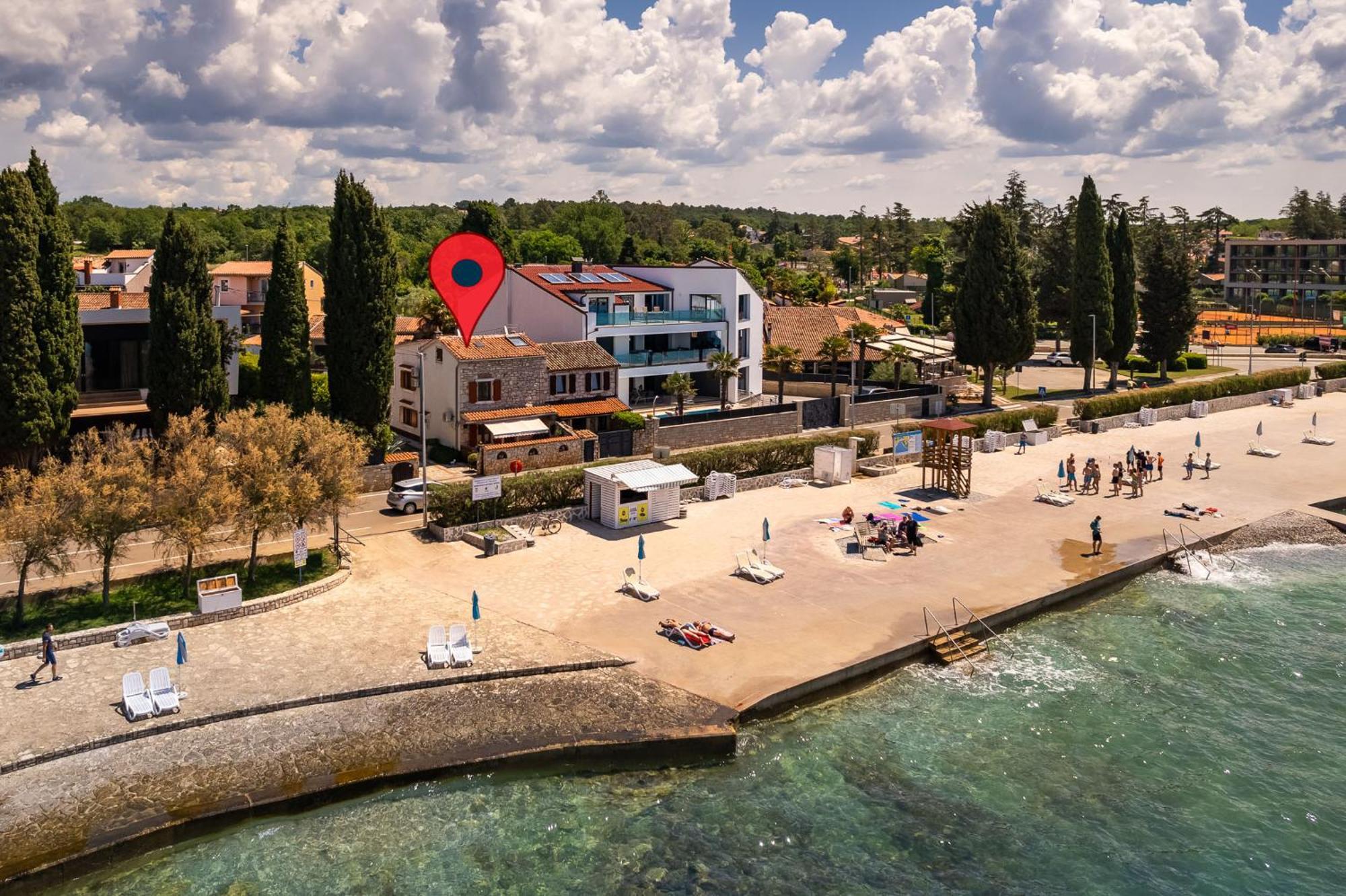 Beach House - Sea Breeze Porec Esterno foto